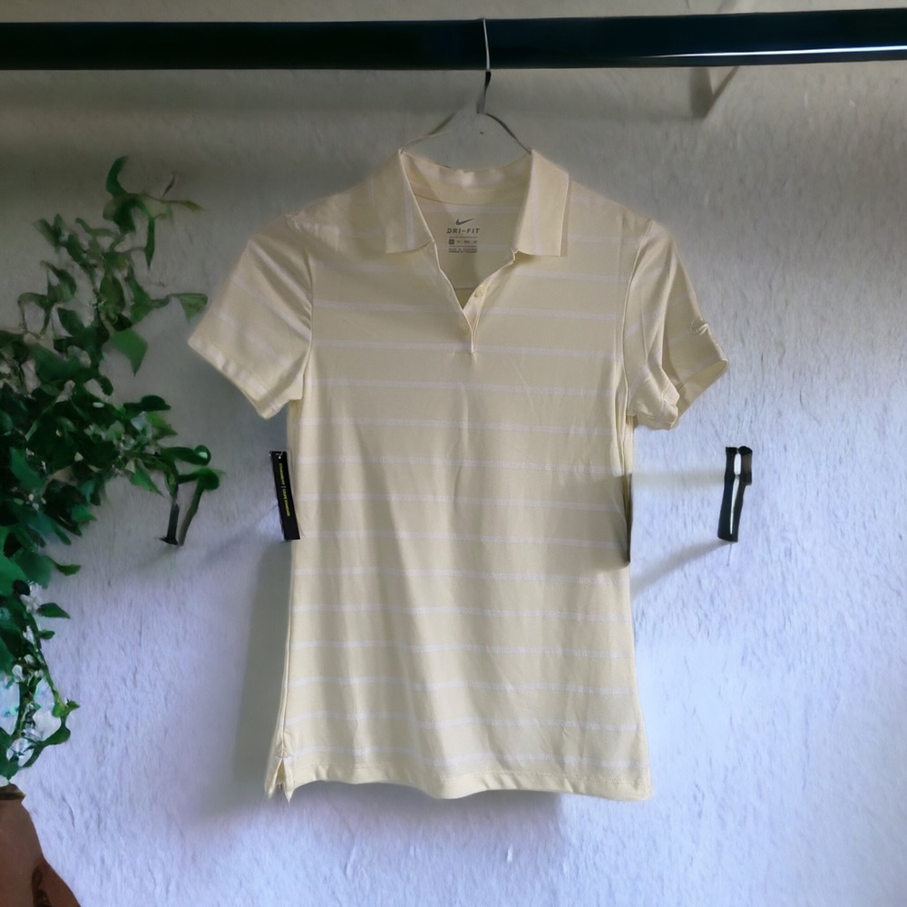 NWT Nike women golf shirt XS